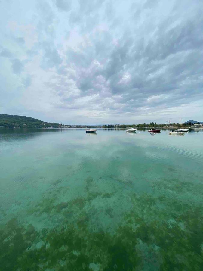Апартаменты Petit Cocon Au Coeur D'Анси Экстерьер фото